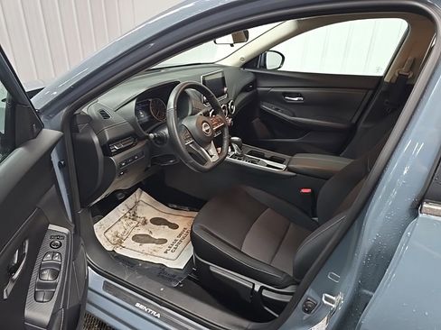 Used 2025 Nissan Sentra SV w/ All-Weather Package image 28