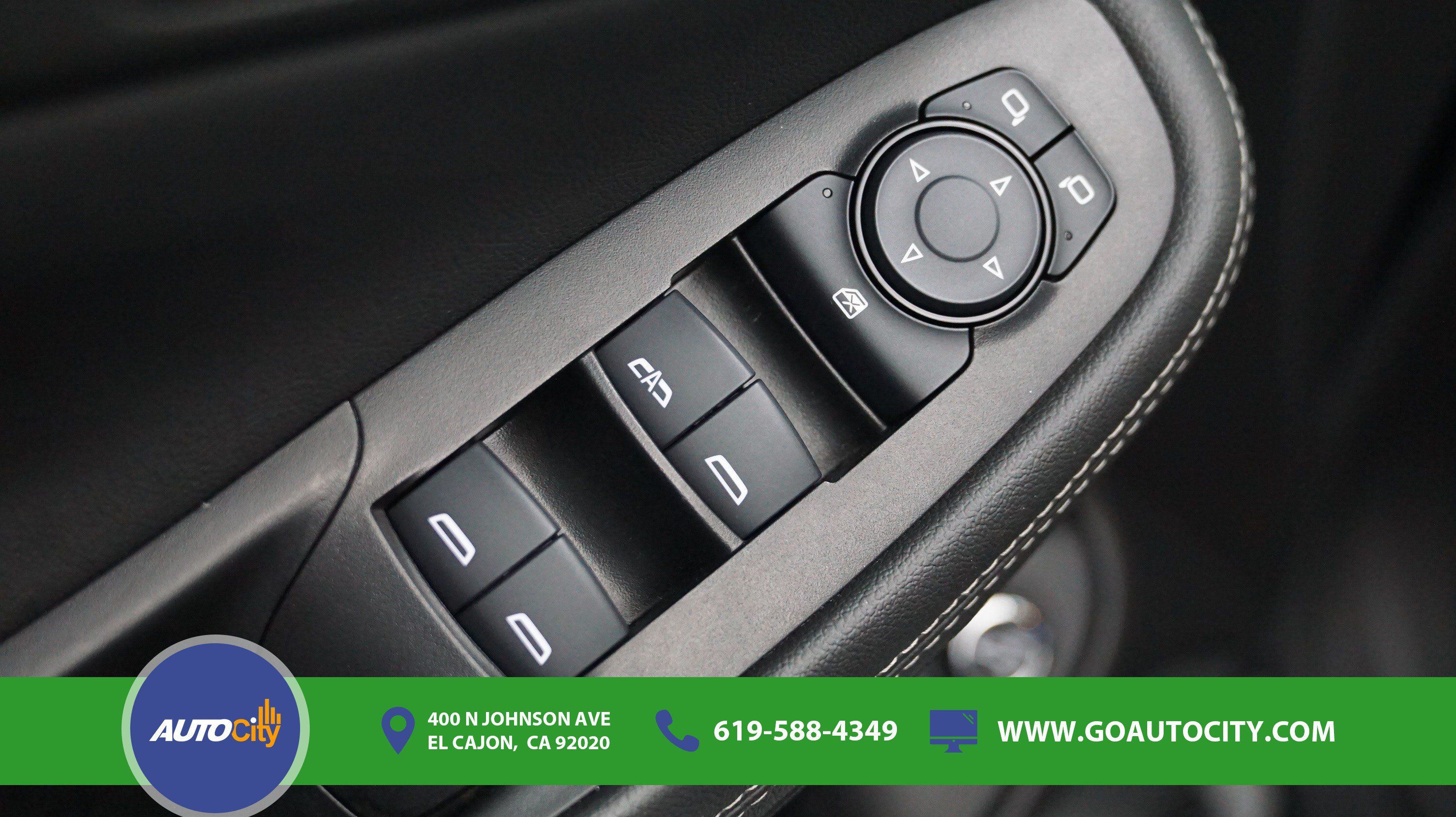 Used 2023 Buick Encore GX Select w/ Sport Touring Package FWD image 18