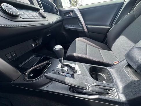 Used 2017 Toyota RAV4 XLE w/ Plus Special Value Package AWD/4WD image 16