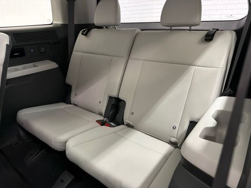 Used 2025 Hyundai Santa Fe Calligraphy image 17