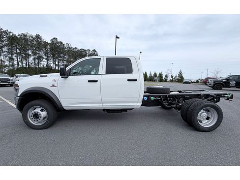 New 2026 RAM 5500 Tradesman AWD/4WD image 5