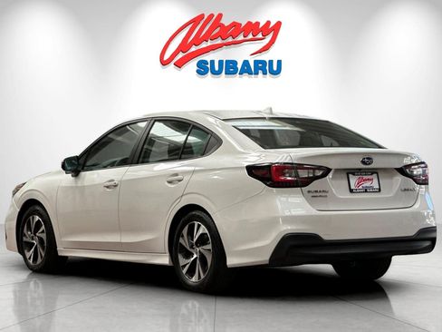 Used 2025 Subaru Legacy Premium AWD/4WD image 7