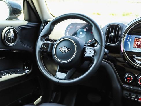 Used 2024 MINI Cooper Countryman S FWD image 23