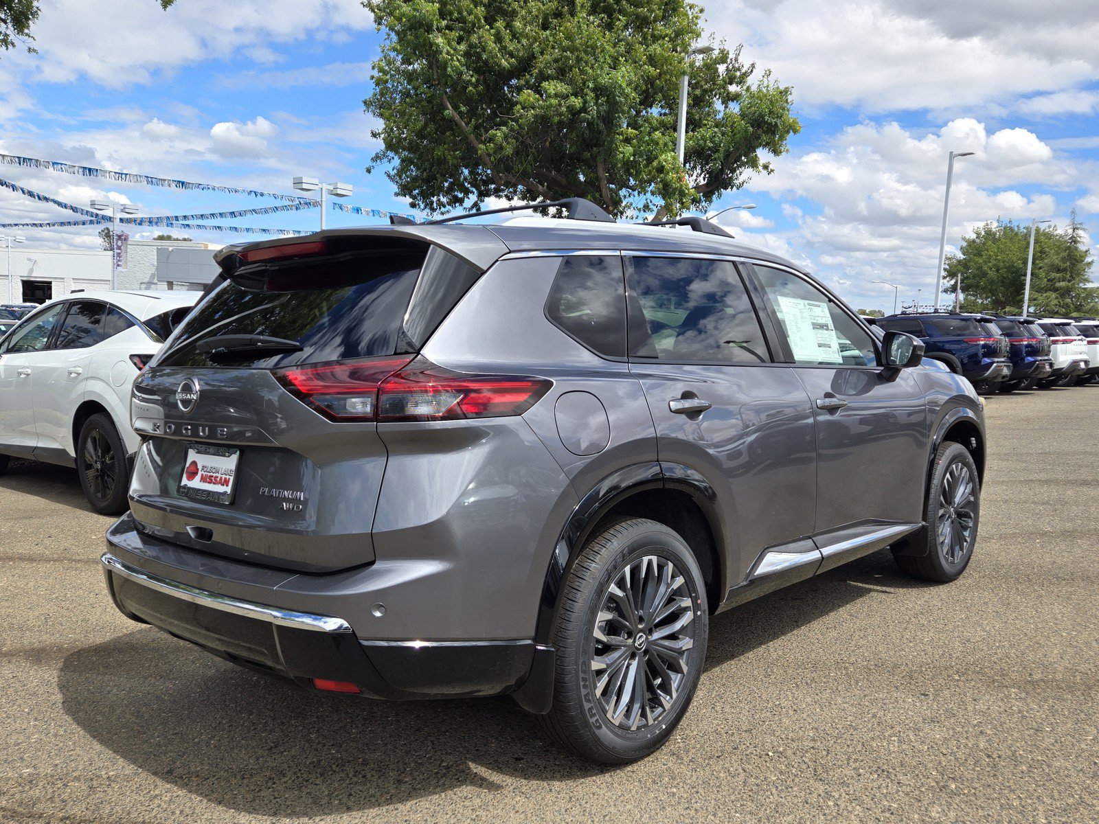 New 2026 Nissan Rogue Platinum w/ Platinum Premium Package AWD/4WD image 4