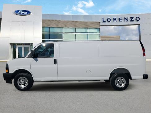 Used 2025 Chevrolet Express 2500 Work Van w/ Driver Convenience Package image 8
