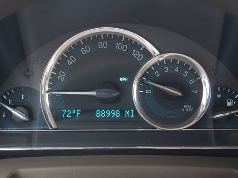 Used 2009 Chevrolet HHR LT FWD image 34