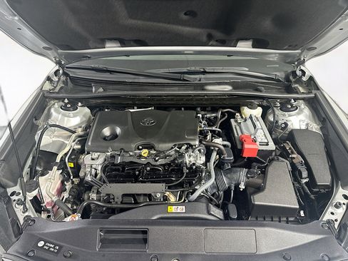 Used 2024 Toyota Camry LE w/ Convenience Package image 33