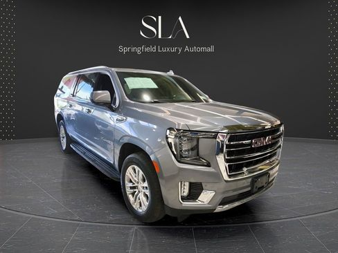Used 2022 GMC Yukon XL SLT AWD/4WD image 1