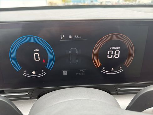 Used 2024 Hyundai Kona SEL image 12