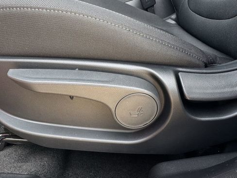 New 2026 Hyundai Tucson SE image 22