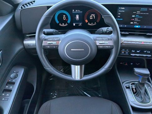 Used 2025 Hyundai Kona SEL FWD image 30