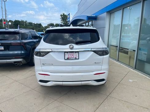 Used 2023 Buick Enclave Avenir w/ Avenir Technology Package AWD/4WD image 3