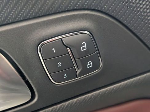 Used 2024 Ford Mustang GT Premium image 11