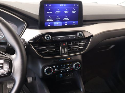 Used 2022 Ford Escape SE w/ Convenience Package FWD image 5