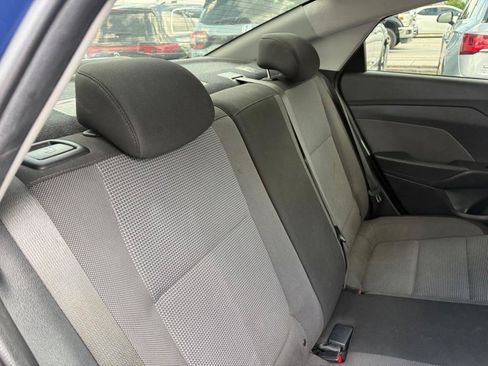 Used 2021 Hyundai Accent Limited FWD image 31
