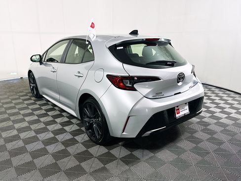 Used 2026 Toyota Corolla XSE FWD image 5