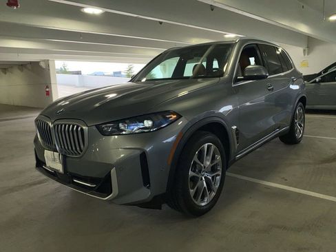 Certified 2024 BMW X5 xDrive40i w/ Premium Package AWD/4WD image 1