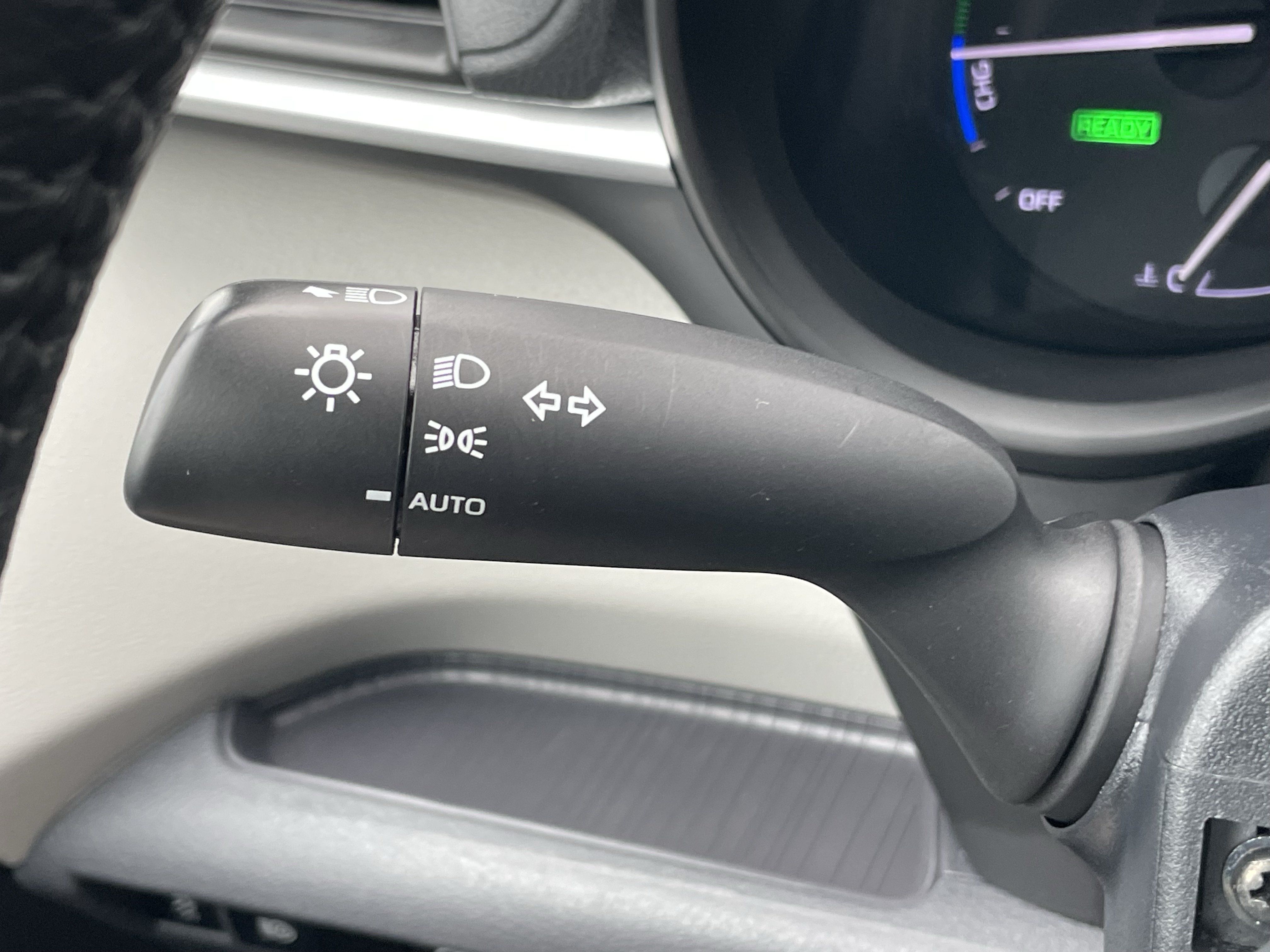 Used 2023 Toyota Sienna LE AWD/4WD image 14