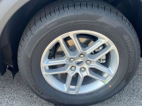 New 2026 Ford Explorer Active w/ Active Comfort Package RWD image 7