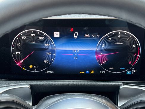 Certified 2024 Mercedes-Benz GLB 250 4MATIC image 24