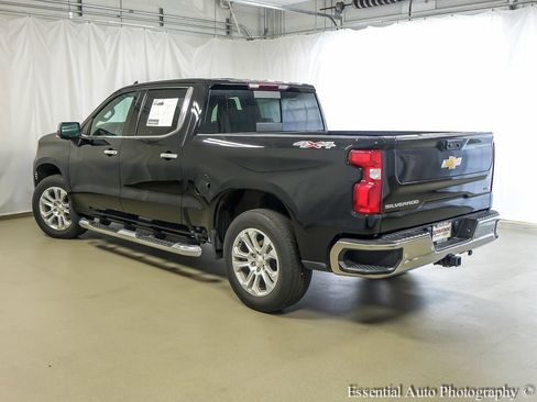 Used 2022 Chevrolet Silverado 1500 LTZ w/ LTZ Premium Package AWD/4WD image 8