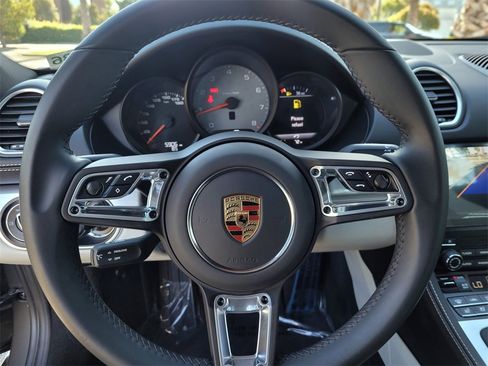 Used 2024 Porsche 718 Cayman S w/ Premium Package image 27