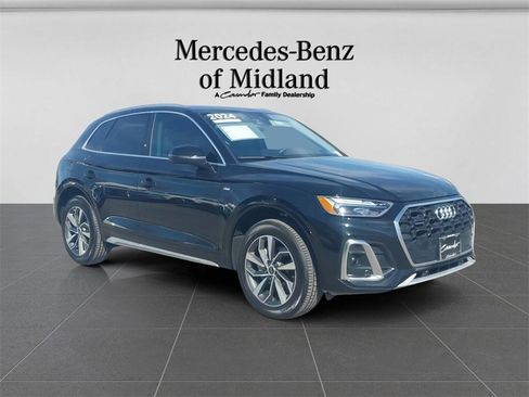 Used 2024 Audi Q5 2.0T Premium w/ Convenience Package image 1
