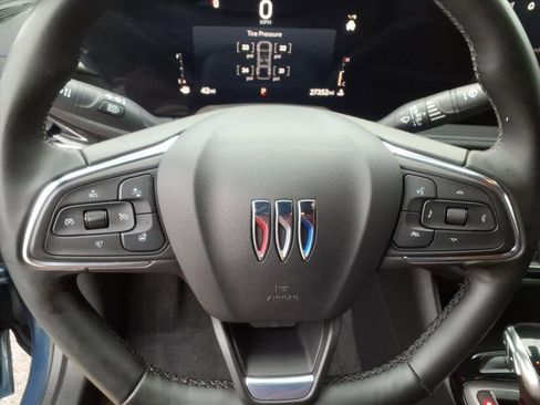 Used 2024 Buick Envista Sport Touring w/ Convenience I Package image 32