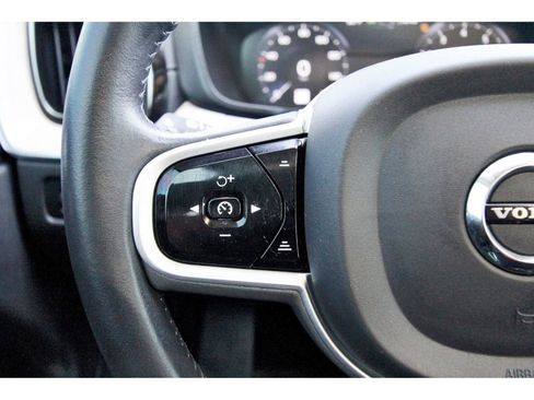 Used 2021 Volvo XC60 T5 Inscription w/ Advanced Package image 21