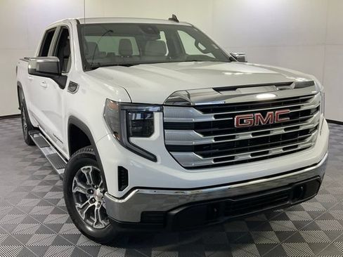 Used 2024 GMC Sierra 1500 SLE AWD/4WD image 45