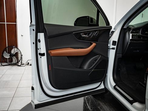 Used 2023 Audi Q7 3.0T Premium Plus w/ Premium Plus Package image 30