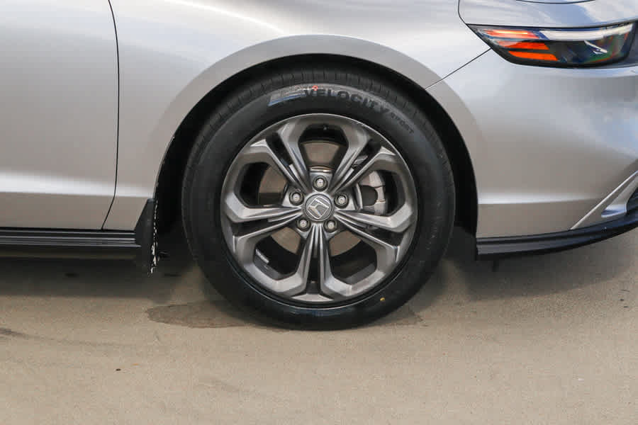 Used 2024 Honda Accord EX image 9