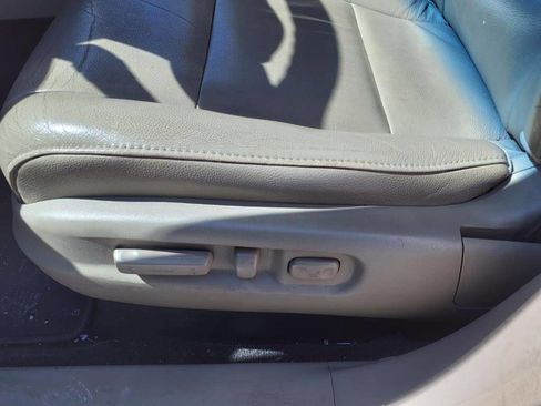 Used 2012 Honda Pilot Touring image 11