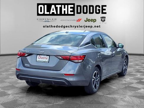 Used 2024 Nissan Sentra SV FWD image 28