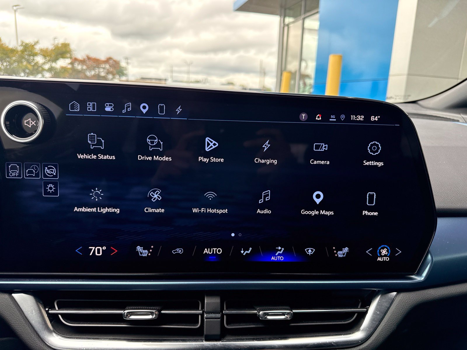 Used 2024 Chevrolet Equinox EV LT AWD/4WD image 22