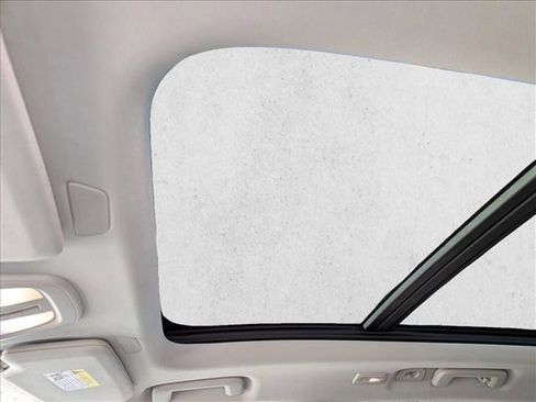 Certified 2025 Volvo XC90 B6 Plus w/ Protection Package Premier image 15