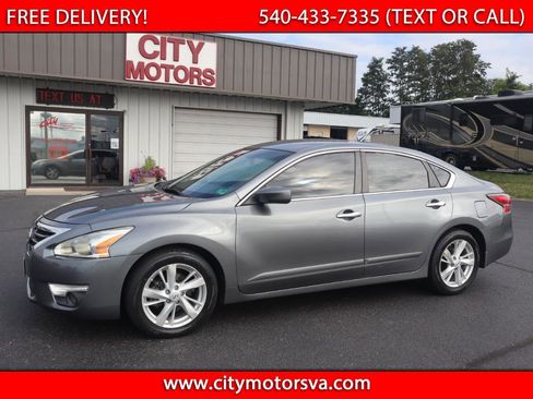 Used 2015 Nissan Altima 2.5 SV FWD image 1