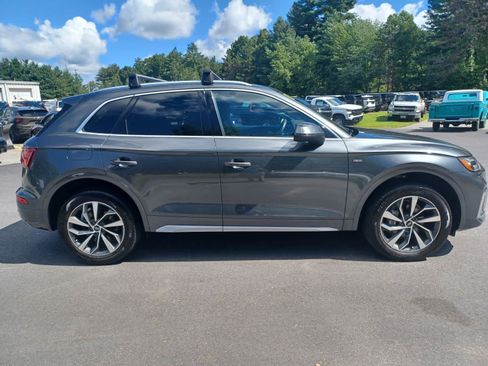 Used 2023 Audi Q5 2.0T Premium Plus w/ Premium Plus Package AWD/4WD image 3