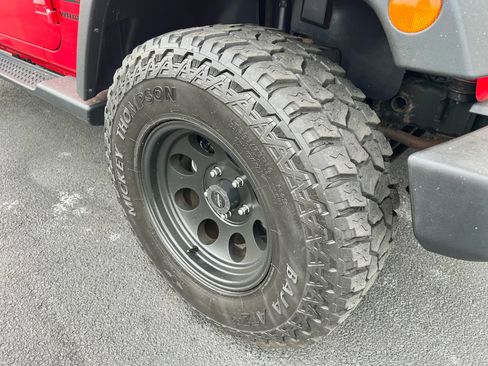 Used 2015 Jeep Wrangler Sport image 13