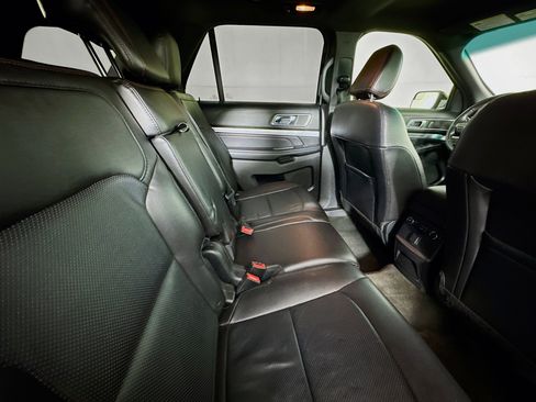 Used 2018 Ford Explorer Sport image 26