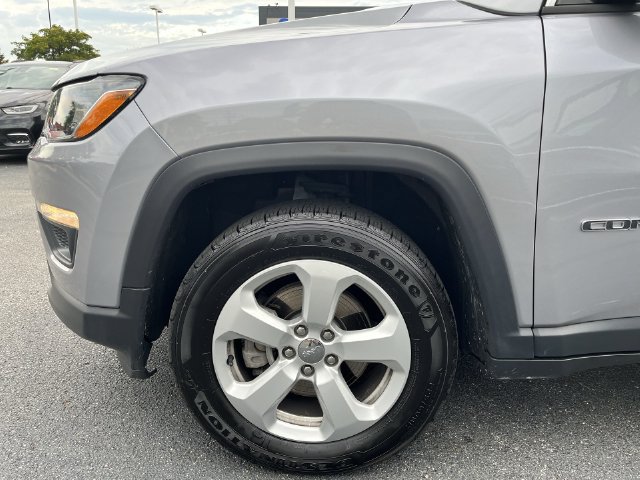 Used 2019 Jeep Compass Latitude AWD/4WD image 21