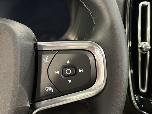 Certified 2026 Volvo XC40 B5 Plus AWD/4WD image 14