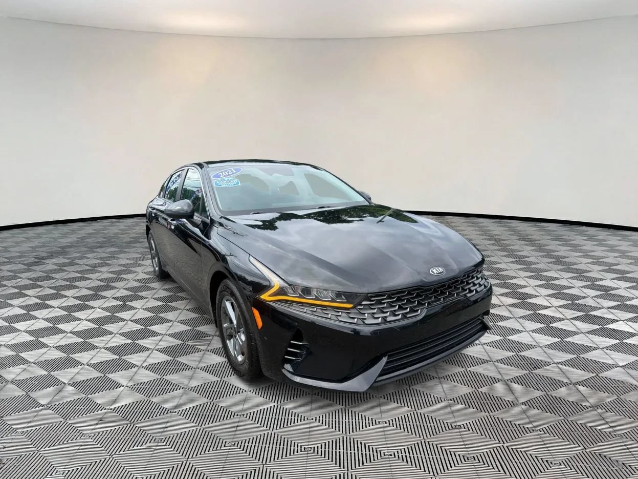 Used 2021 Kia K5 LX FWD image 1