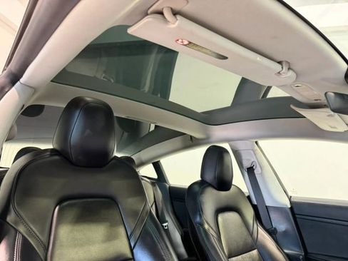 Used 2020 Tesla Model 3 RWD image 27