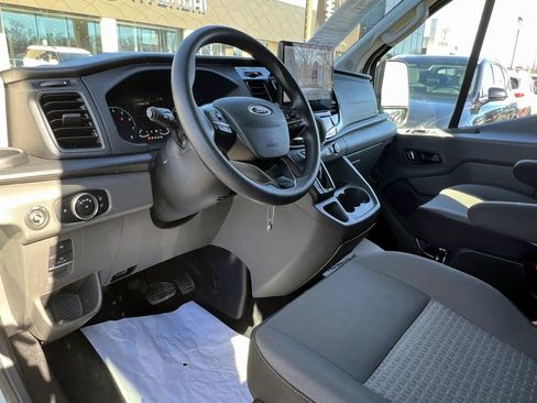 Used 2023 Ford Transit 350 XLT image 17