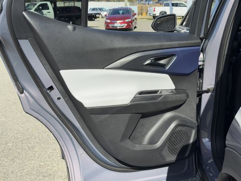 New 2026 Chevrolet Equinox EV LT image 27