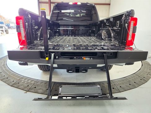 New 2026 Ford F250 Lariat w/ Lariat Ultimate Package image 48