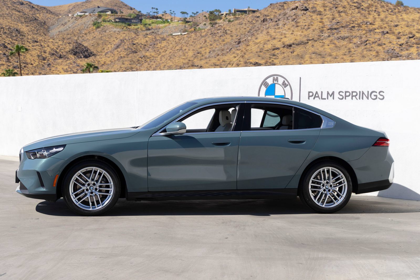 Certified 2024 BMW 530i w/ Convenience Package RWD image 3