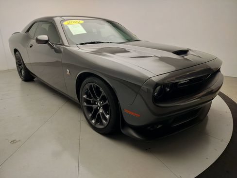 Used 2022 Dodge Challenger R/T Scat Pack RWD image 2