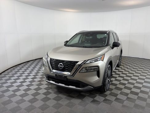 Certified 2023 Nissan Rogue SL image 2